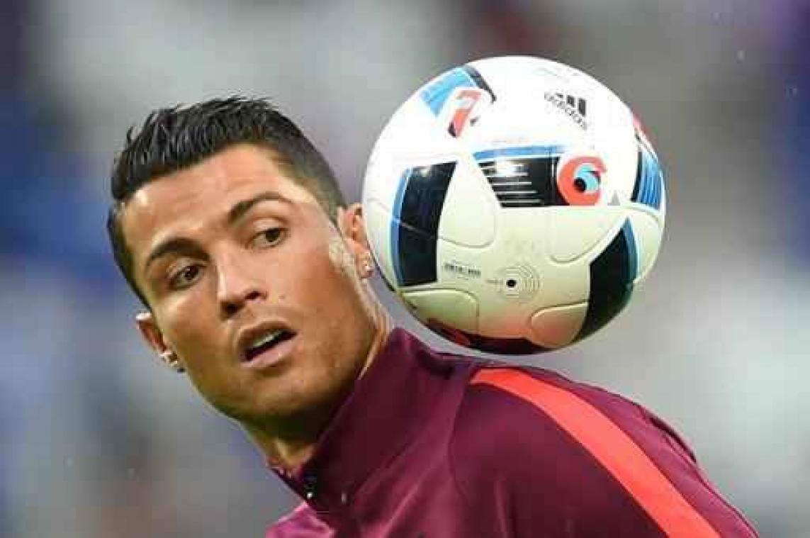EK 2016 - Cristiano Ronaldo nadert record aantal gespeelde wedstrijden op Europees Kampioenschap