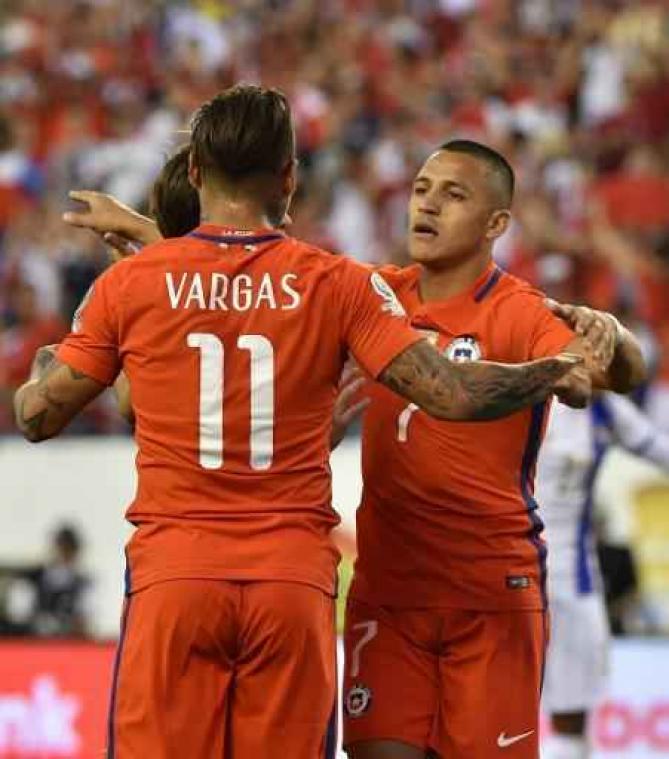 Chili verovert laatste ticket voor kwartfinales Copa America