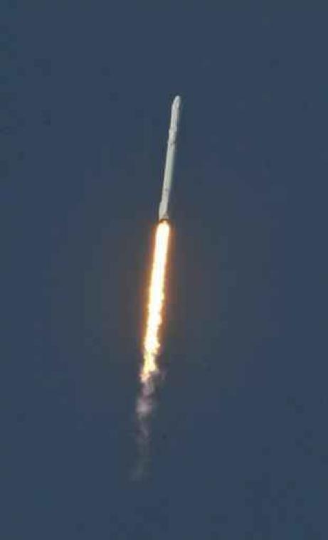 Falcon-draagraket met twee telecomsatellieten gelanceerd