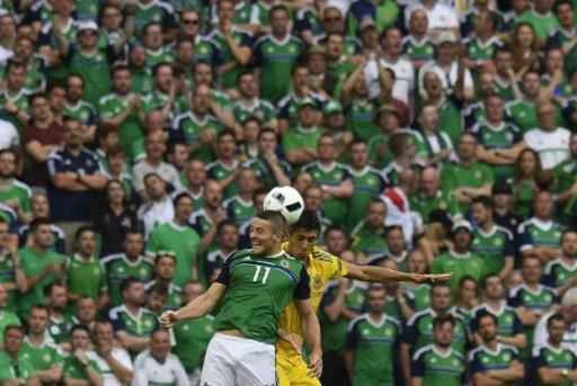 Noord-Ierland verslaat Oekraïne met 2-0