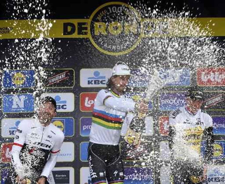 "Wielrennen zit hier in het drinkwater"