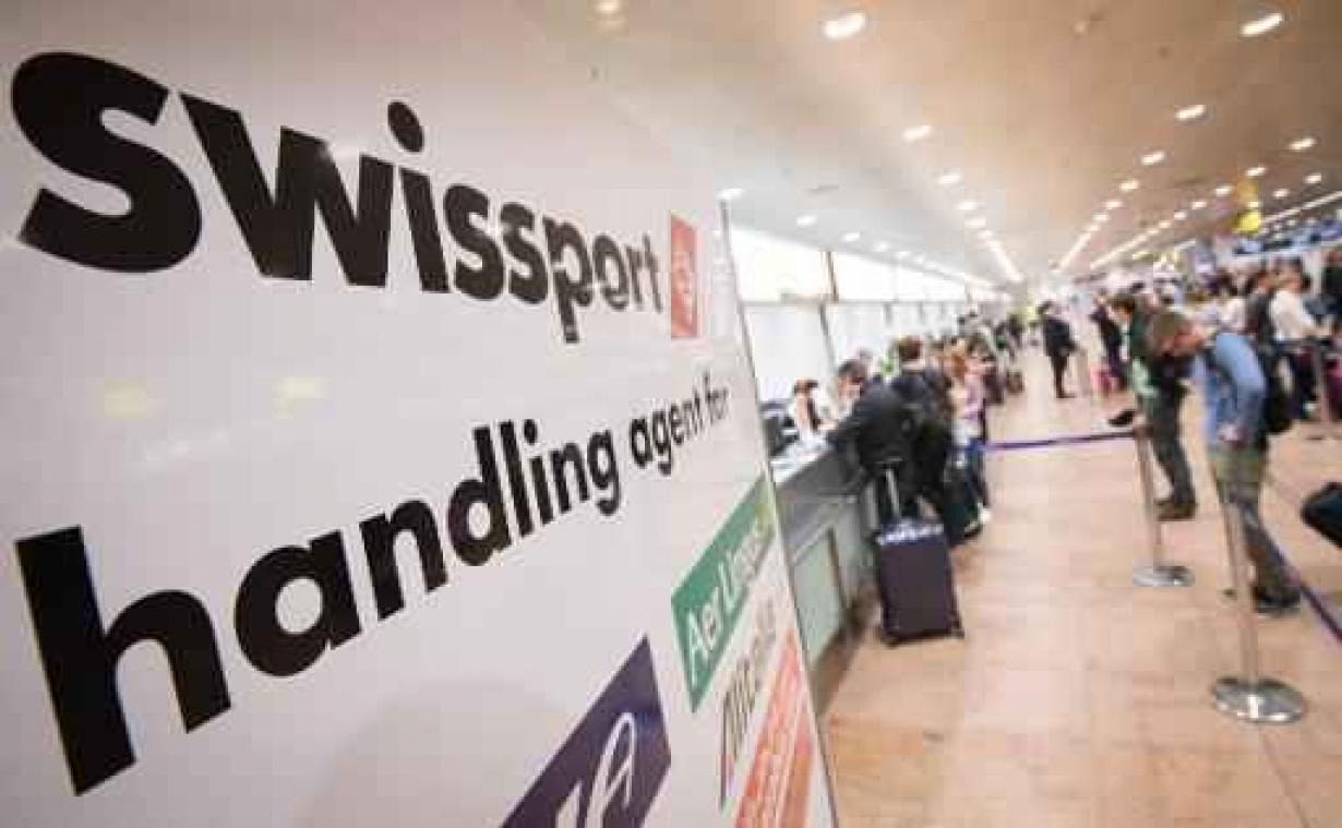 Helft vertrekkende vluchten op Brussels Airport heeft vertraging door staking