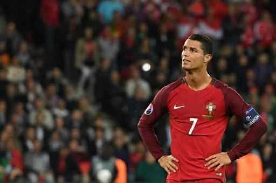 EK 2016 - Ronaldo stoot Figo van de troon als Portugees recordinternational