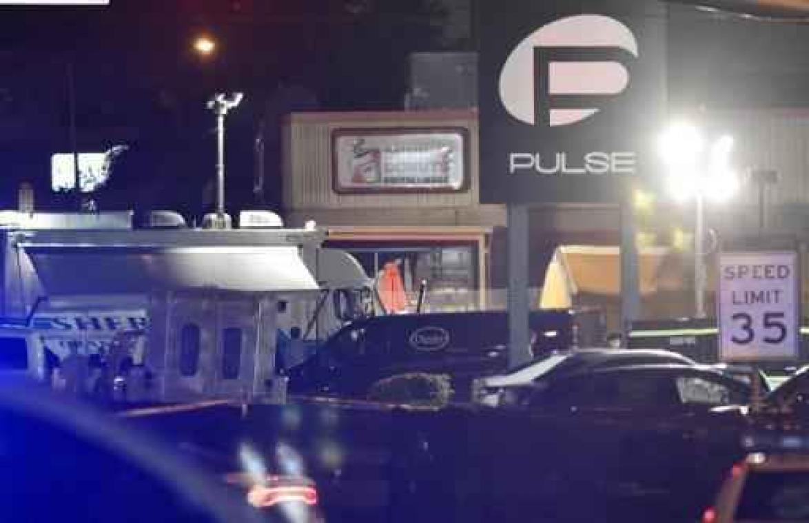 Spanningen tijdens twee begrafenissen van slachtoffers schietpartij Orlando
