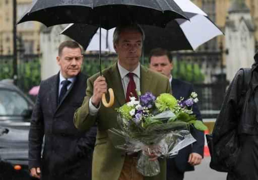 Farage: "Brexit-campagne heeft door moord op Jo Cox aan dynamiek ingeboet"