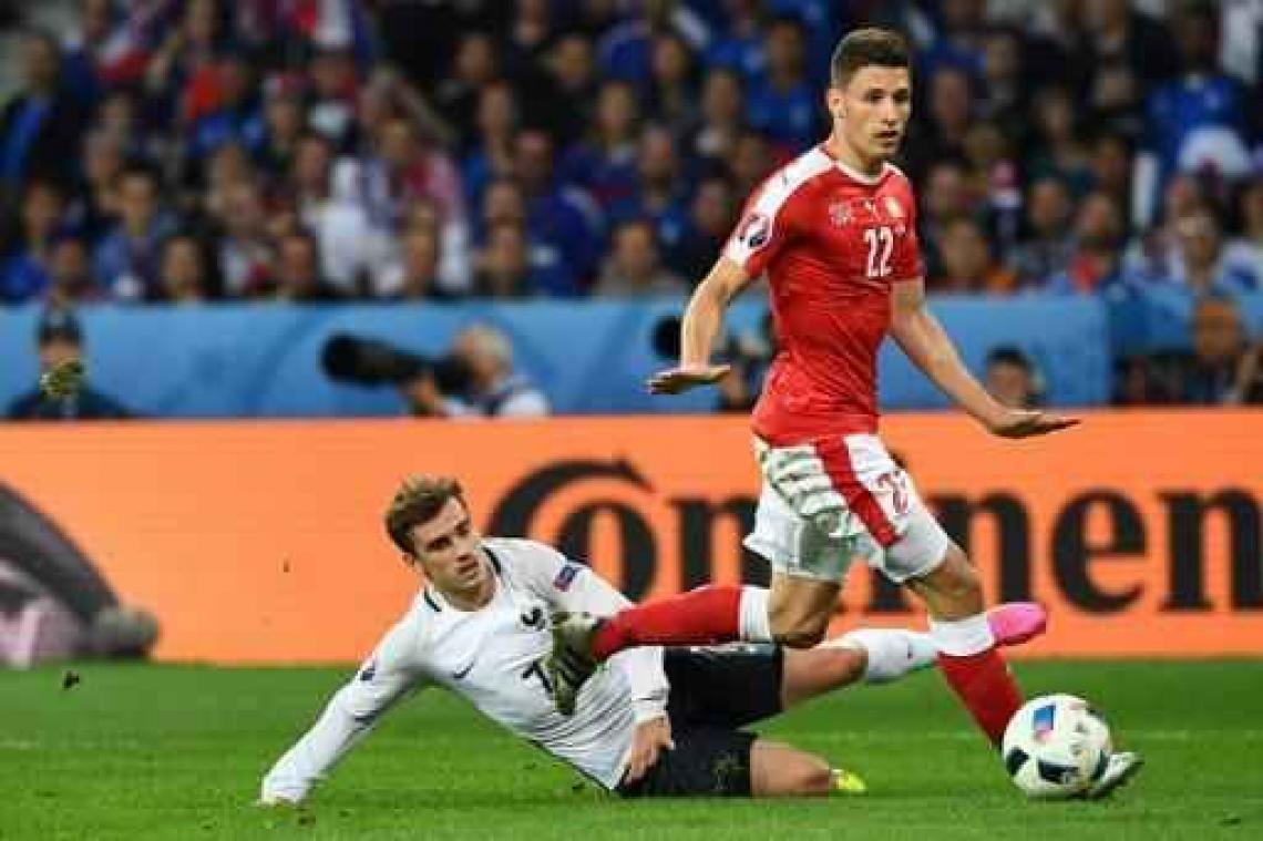 EK 2016 - Zwitserland vergezelt Frankrijk na draw naar achtste finales