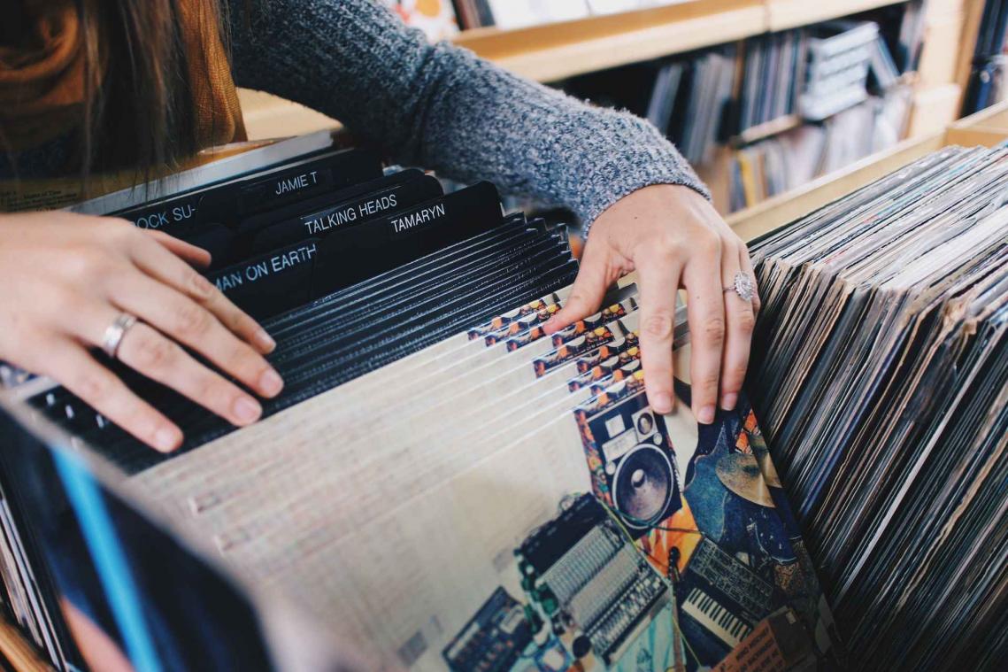 Luisteren naar droevige muziek kan je gelukkig maken