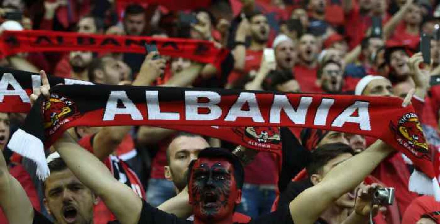 Albanese voetballers krijgen diplomatiek paspoort
