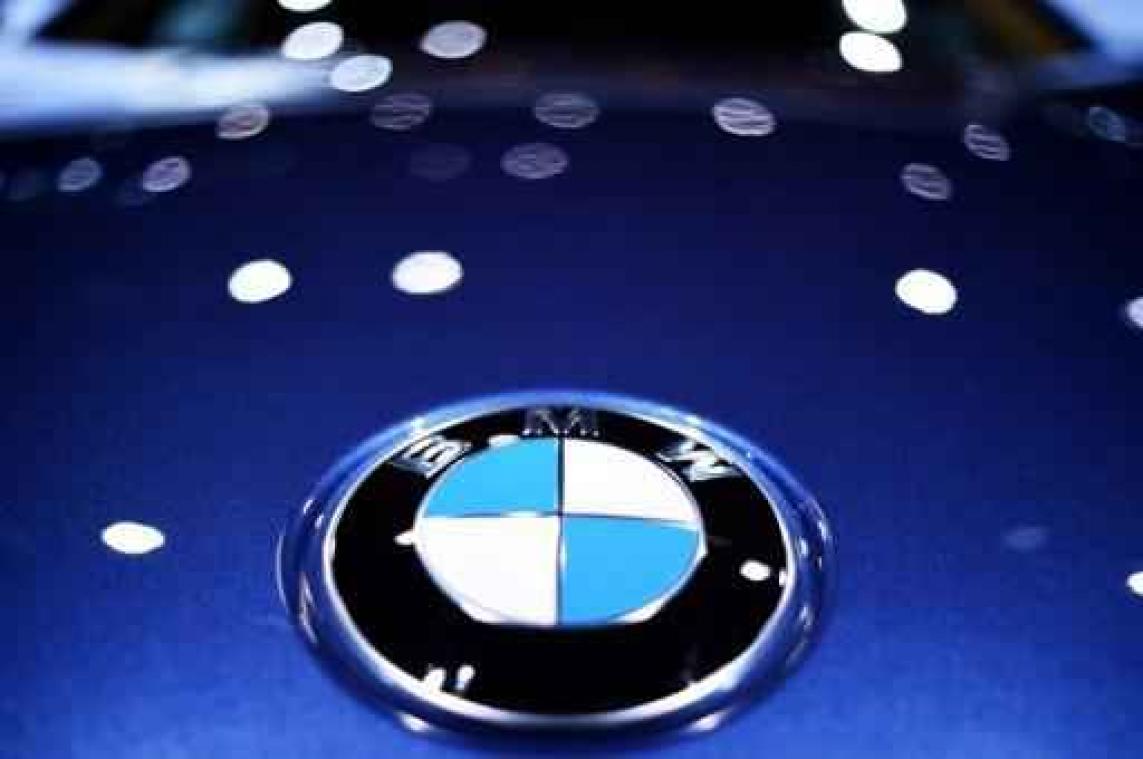 BMW roept 600.000 wagens terug voor defect bij houders kinderzitje