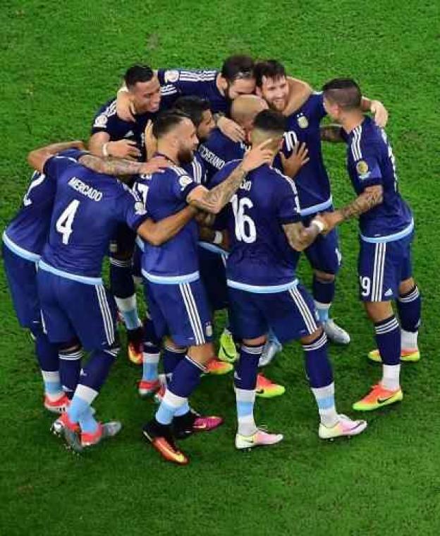 Argentinië plaatst zich voor finale Copa America na 4-0 zege tegen VS
