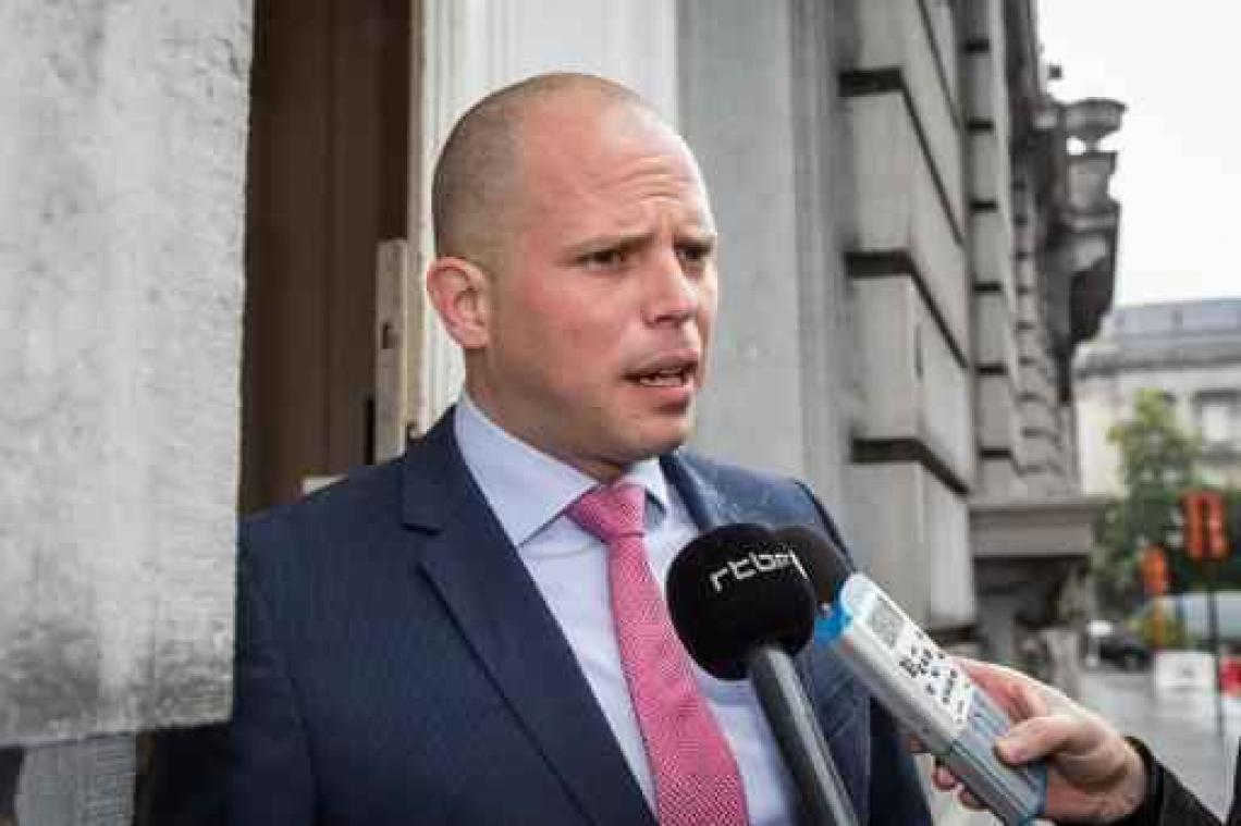 Francken wil zo snel mogelijk akkoord met gemeenschappen over nieuwkomersverklaring