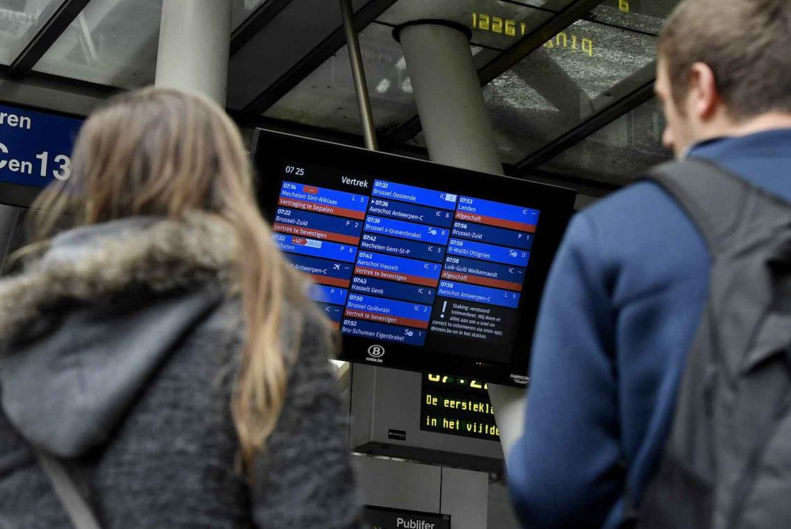 Openbaar vervoer mogelijk verstoord door staking