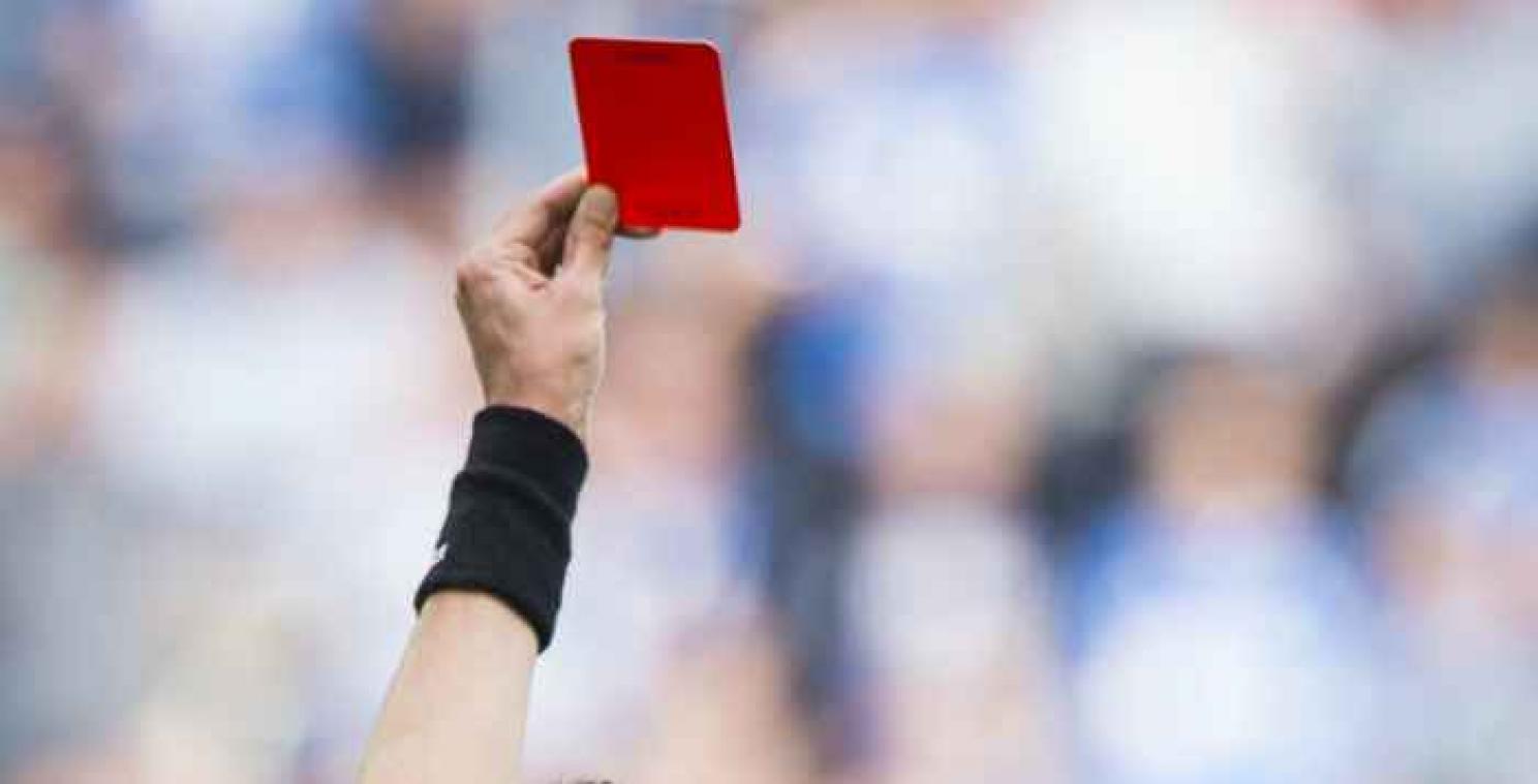 Scheet komt Zweedse voetballer duur te staan