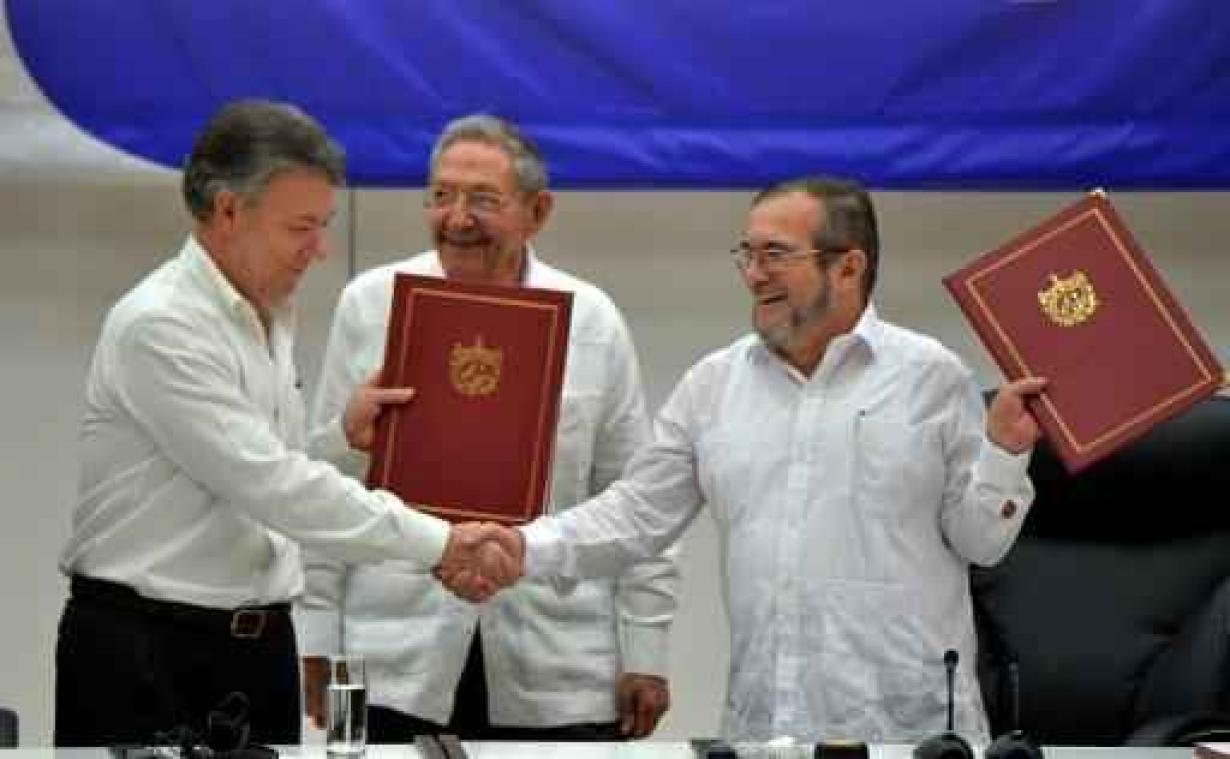 Colombiaanse regering en Farc-rebellen sluiten wapenstilstand