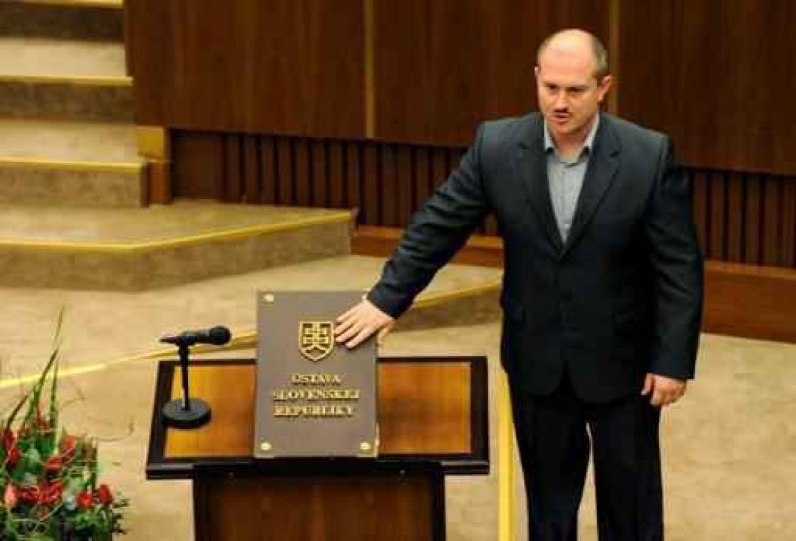 Slowaakse partij verzamelt handtekeningen voor Slovexit-referendum