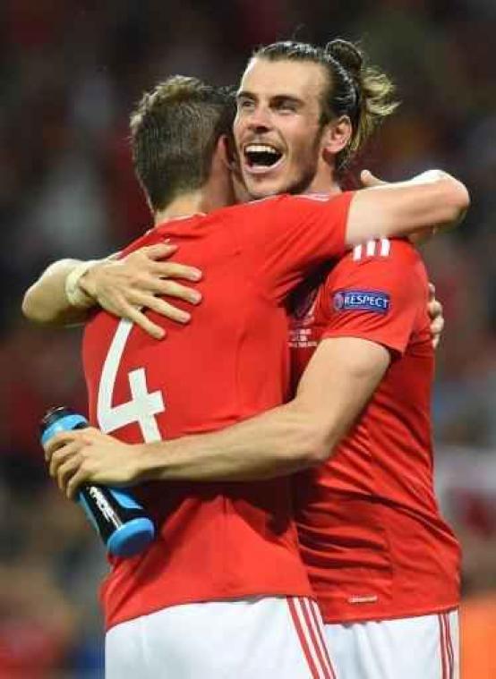 EK 2016 - Wales klopt Noord-Ierland in 'Battle of Britain'