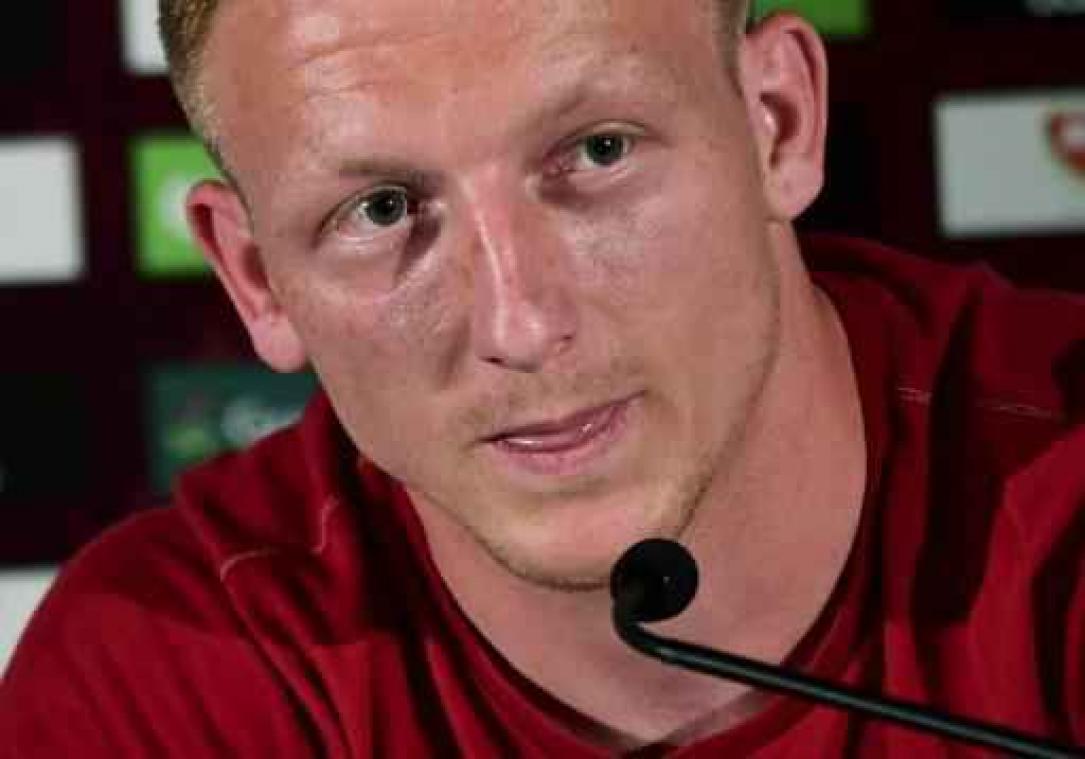 EK 2016 - Hongaar Kleinheisler blesseert zich tijdens opwarming, Pinter speelt tegen Rode Duivels