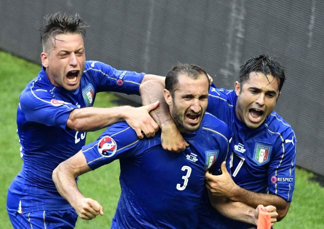 Ontketende Azzurri nemen wraak tegen Spanje