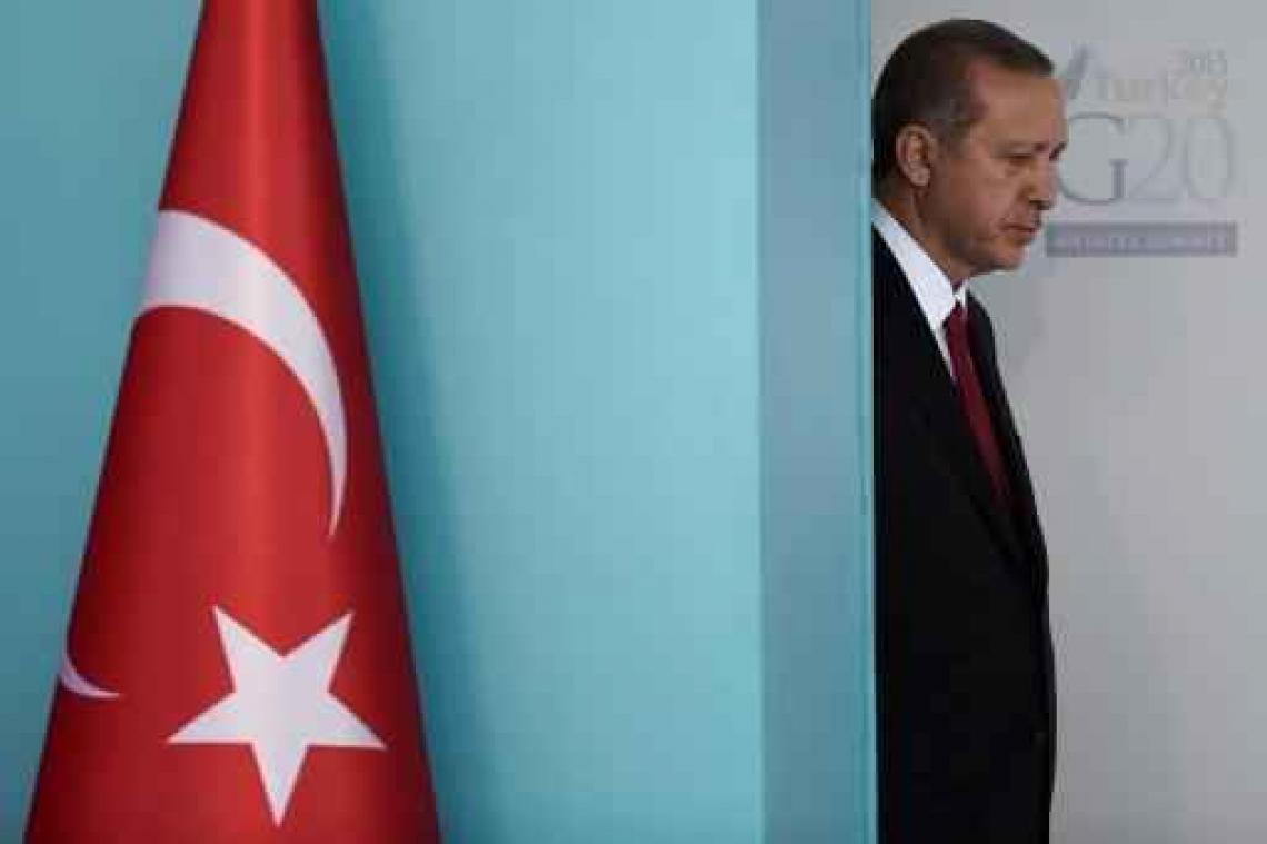 Aanslag Istanboel - Erdogan veroordeelt terreuraanslag, roept op tot strijd tegen internationaal terrorisme