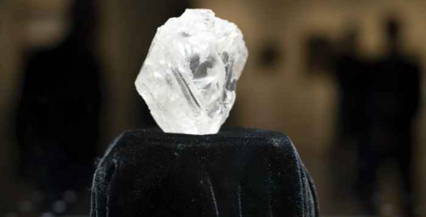 Reusachtige ruwe diamant raakt niet verkocht