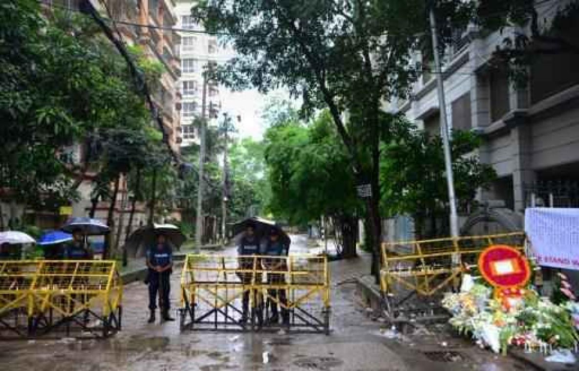 Politie doodde misschien per ongeluk gijzelde man in Dhaka