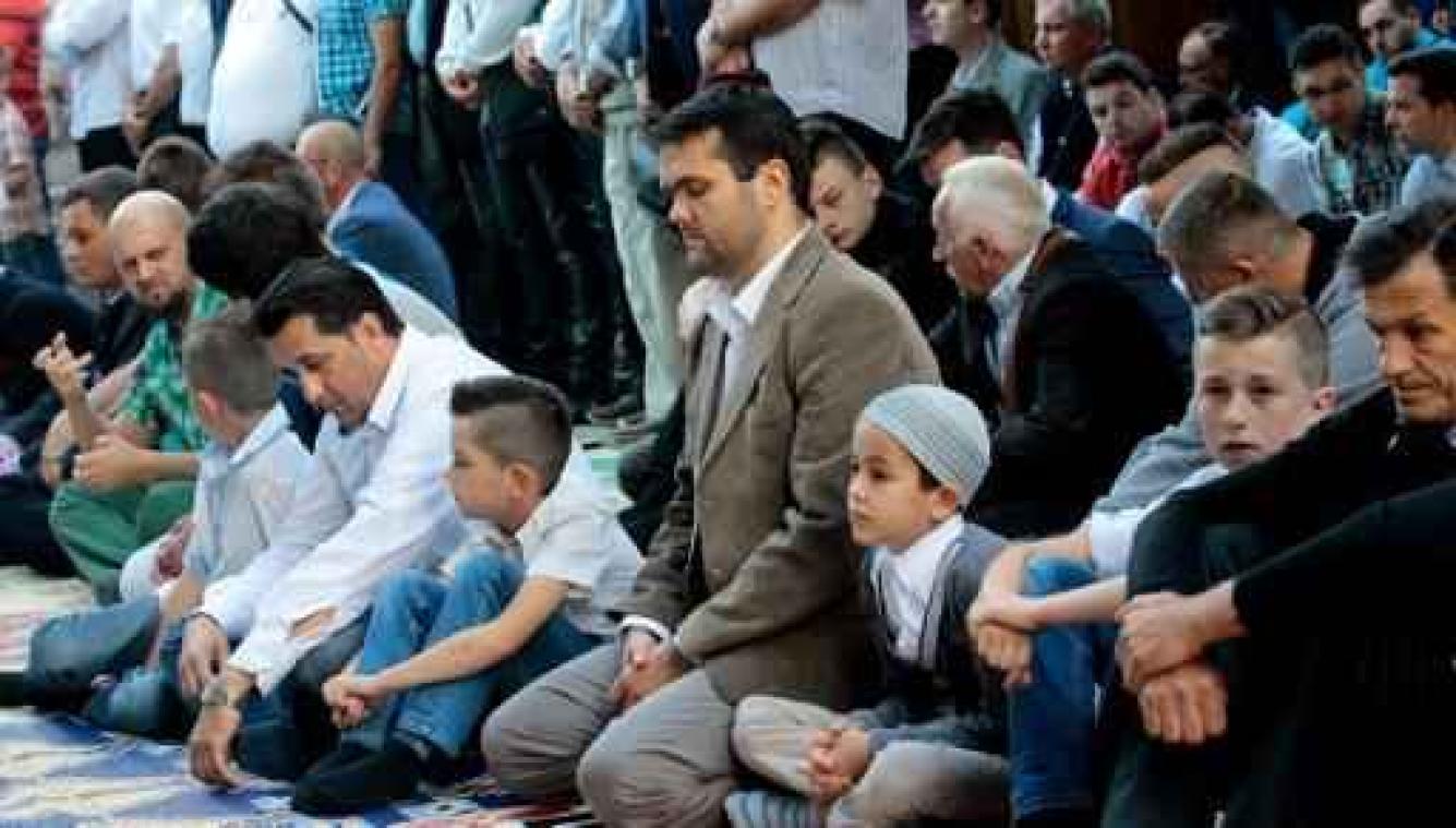 Moslims vieren einde van de ramadan dinsdag en woensdag