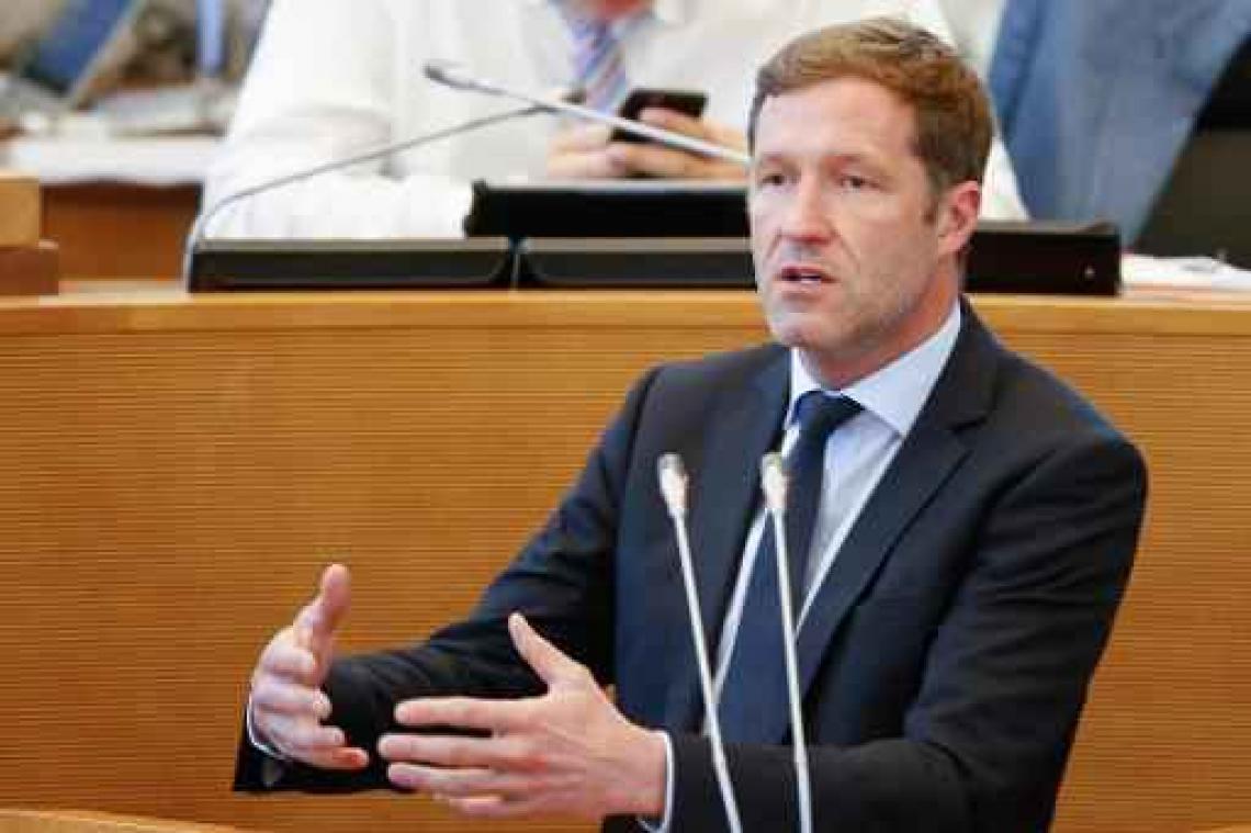 Magnette koppelt akkoord aan garanties tegen verlaging Britse vennootschapsbelasting