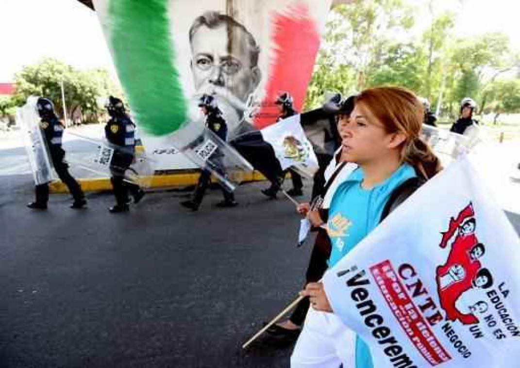 Leraren trekken straten van Mexico-Stad op uit protest tegen hervormingen