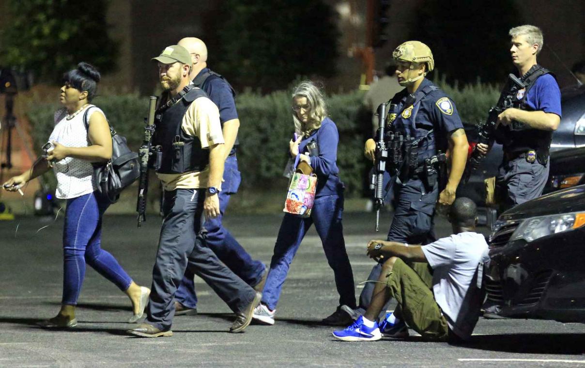 Vijfde agent in Dallas overleden na betoging