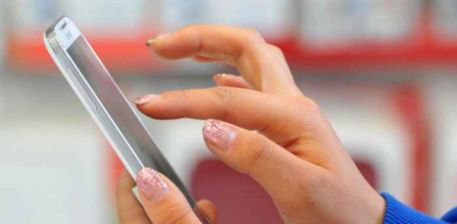 De plaag: e-mails checken tijdens vergaderingen