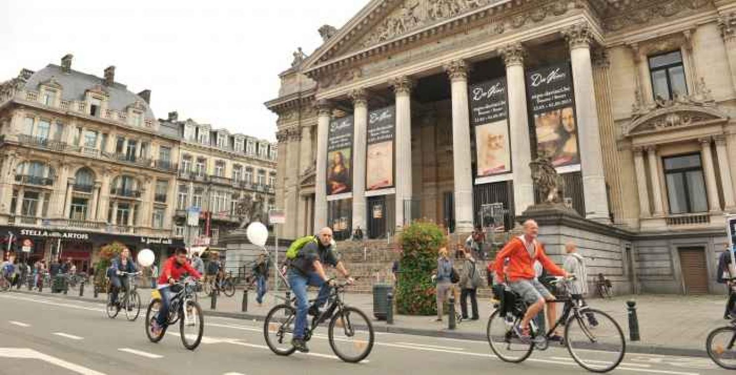 Zondag moet de auto plaats ruimen in Brussel