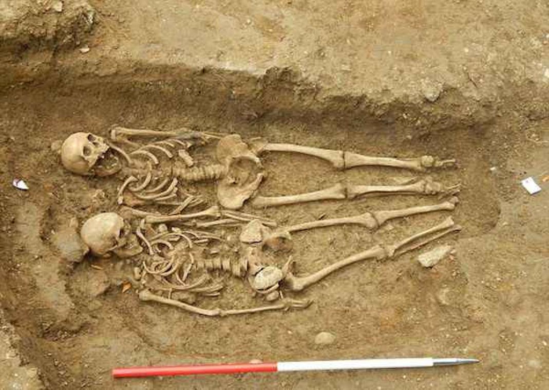 Hand in hand, zelfs nadat de dood hen scheidt