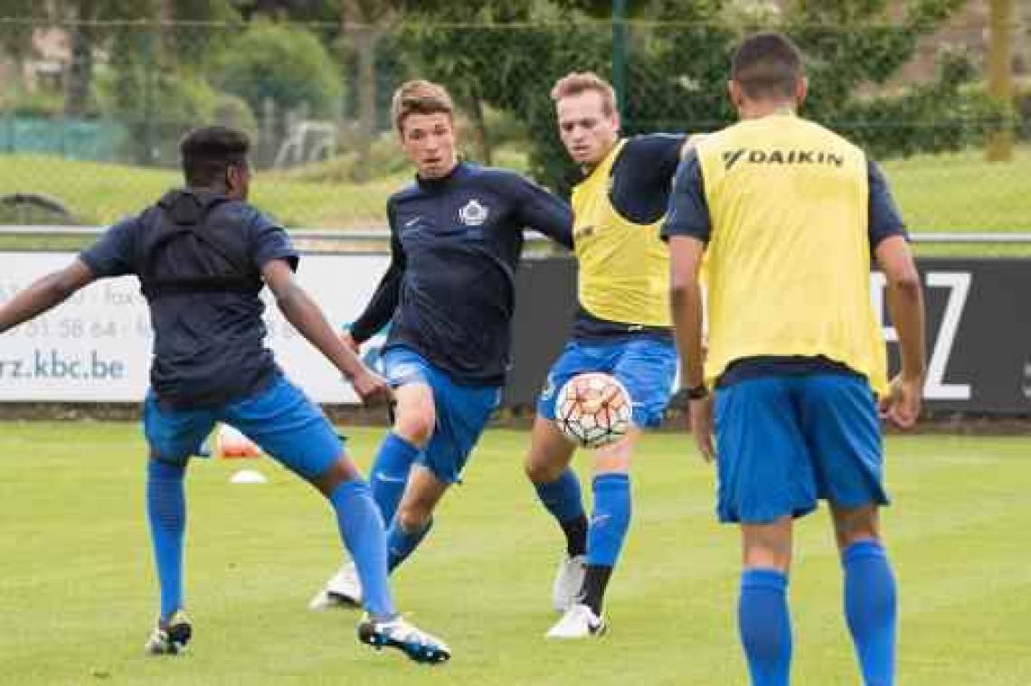 Club Brugge presenteert nieuwe shirts voor 125e seizoen