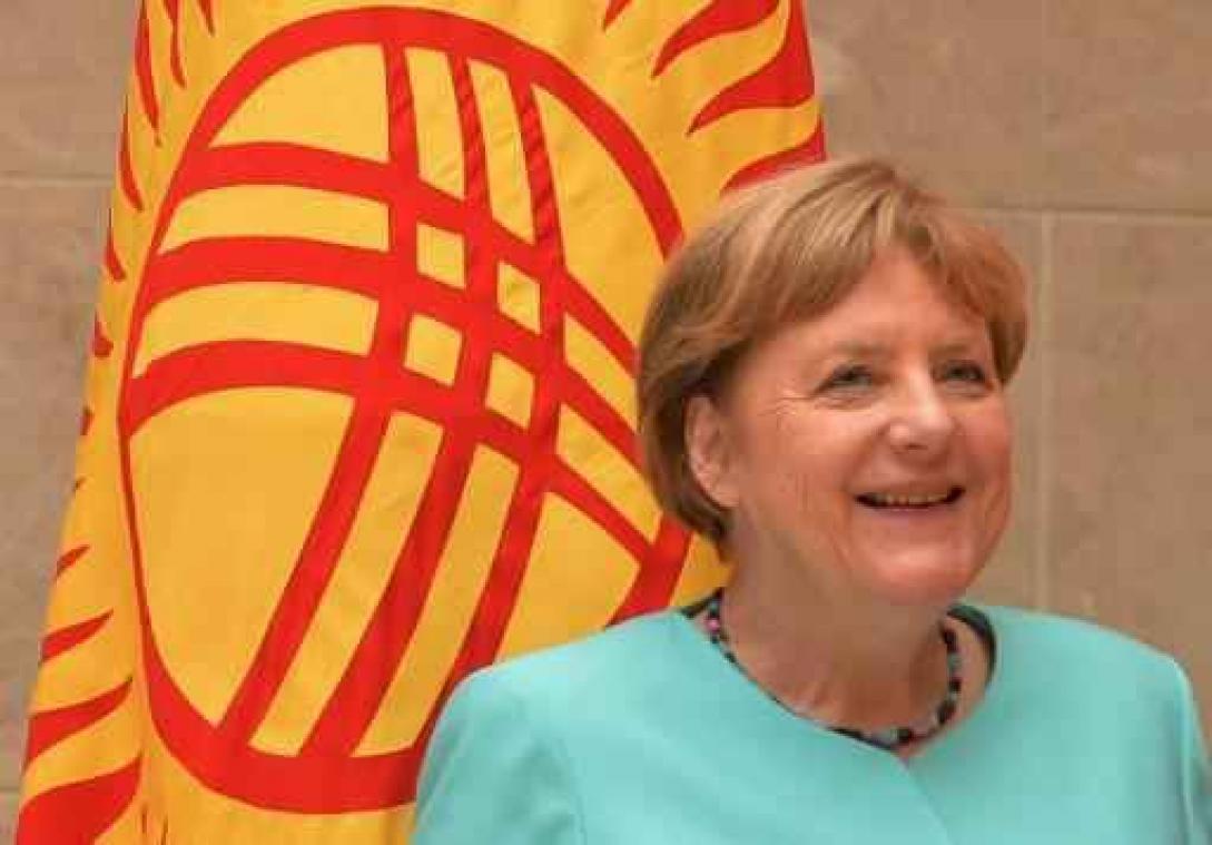 Merkel nodigt Theresa May uit naar Duitsland