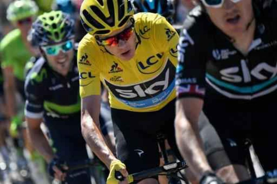 Chris Froome is geel (voorlopig) kwijt na pech in slotfase 12e etappe