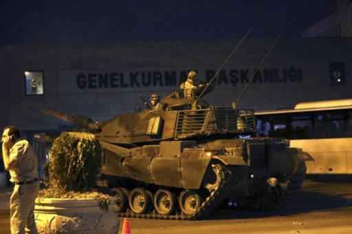 Couppoging Turkije - Honderdveertig arrestatiebevelen tegen rechters en aanklagers