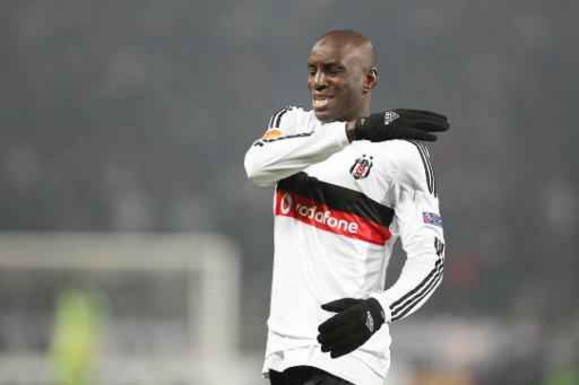 Senegalese spits Demba Ba (ex-Moeskroen) loopt beenbreuk op in China