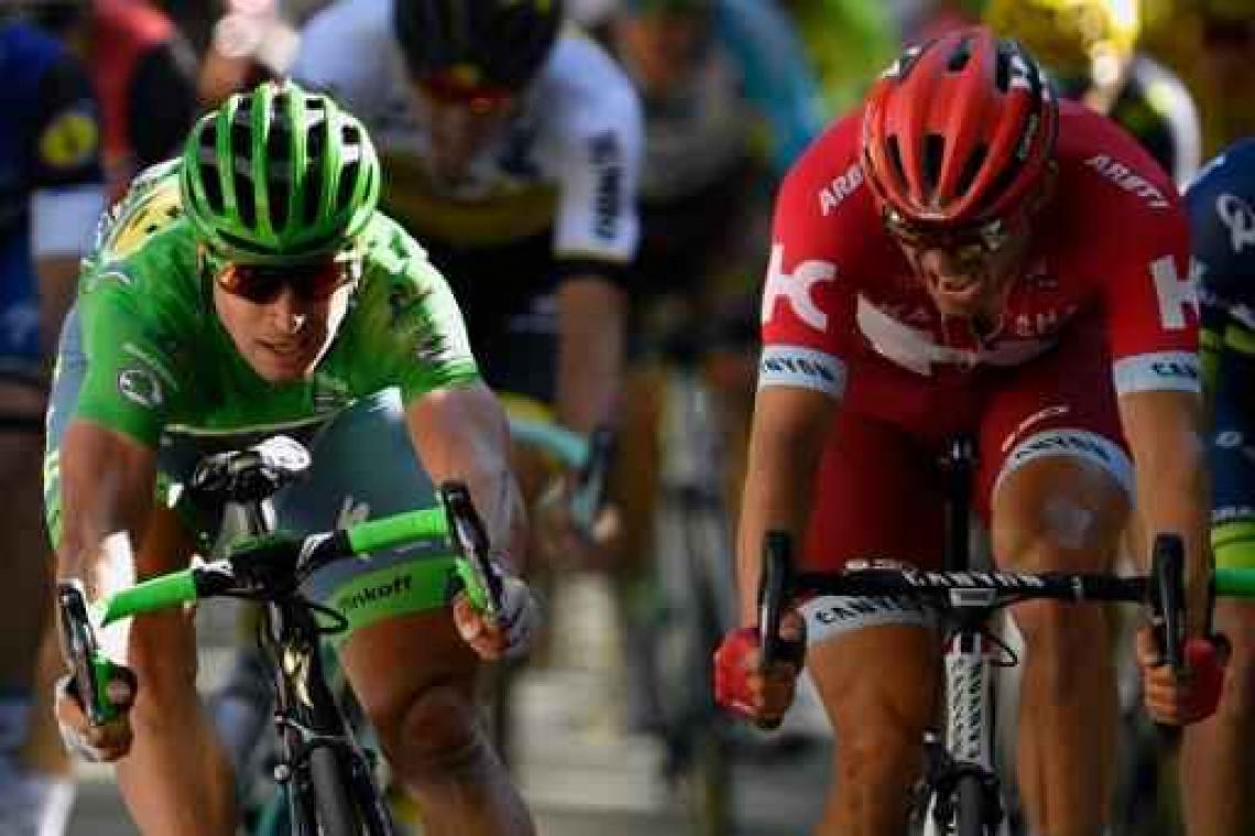 Peter Sagan houdt Alexander Kristoff in millimetersprint van zege