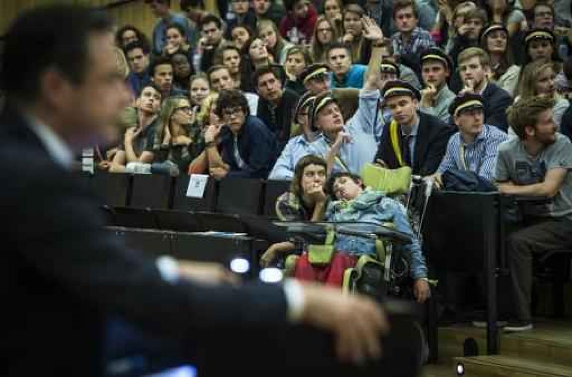 Laatstejaarsstudenten weten amper wat een inschakelingsuitkering is