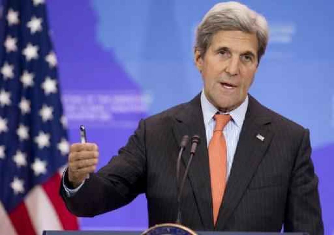 Kerry bevestigt NAVO-engagement van VS na uitspraken Trump