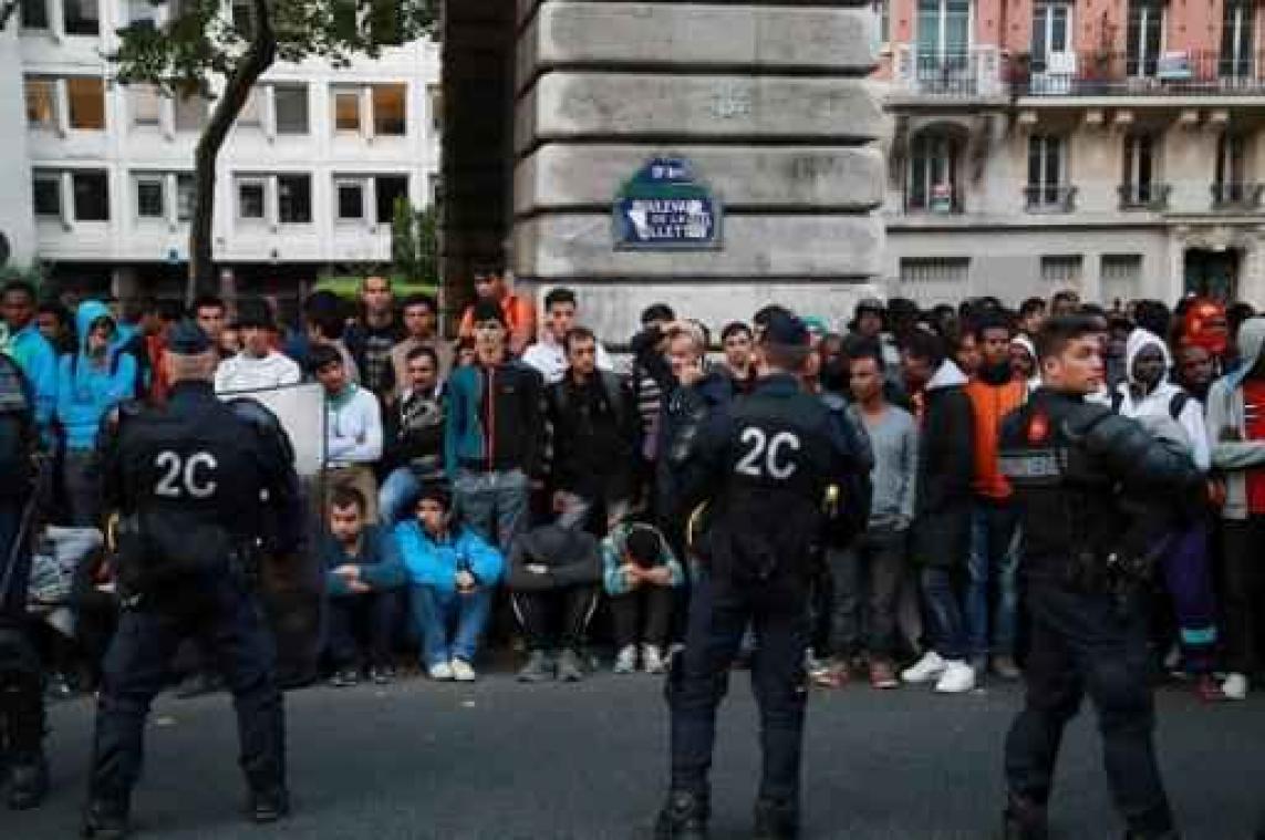 Migrantenkamp in Parijs ontruimd