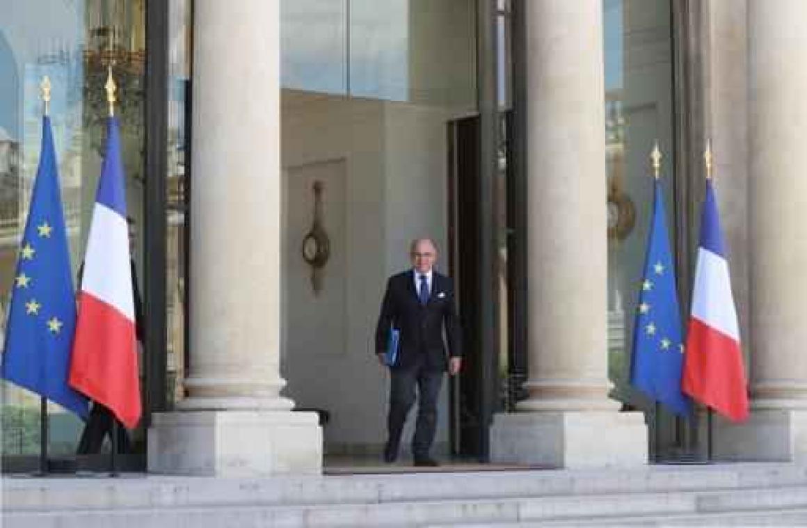 Cazeneuve dient klacht in tegen agente wegens "laster"