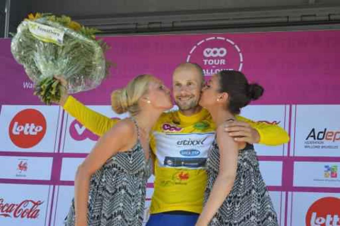 Ronde van Wallonië - Boris Vallée klopt "jeugdheld" Tom Boonen, die gehinderd werd door val