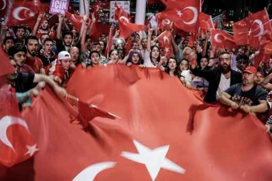 Aanhoudingsbevelen tegen 42 journalisten in Turkije