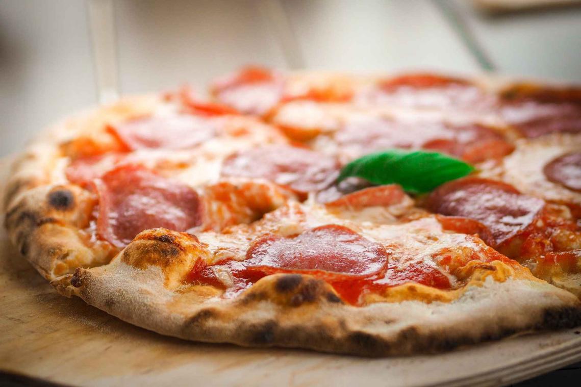 Dit is de beste manier om overgebleven pizza op te warmen