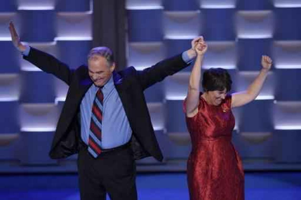 Race Witte Huis - Tim Kaine accepteert "nederig" nominatie als Democratische kandidaat-vicepresident