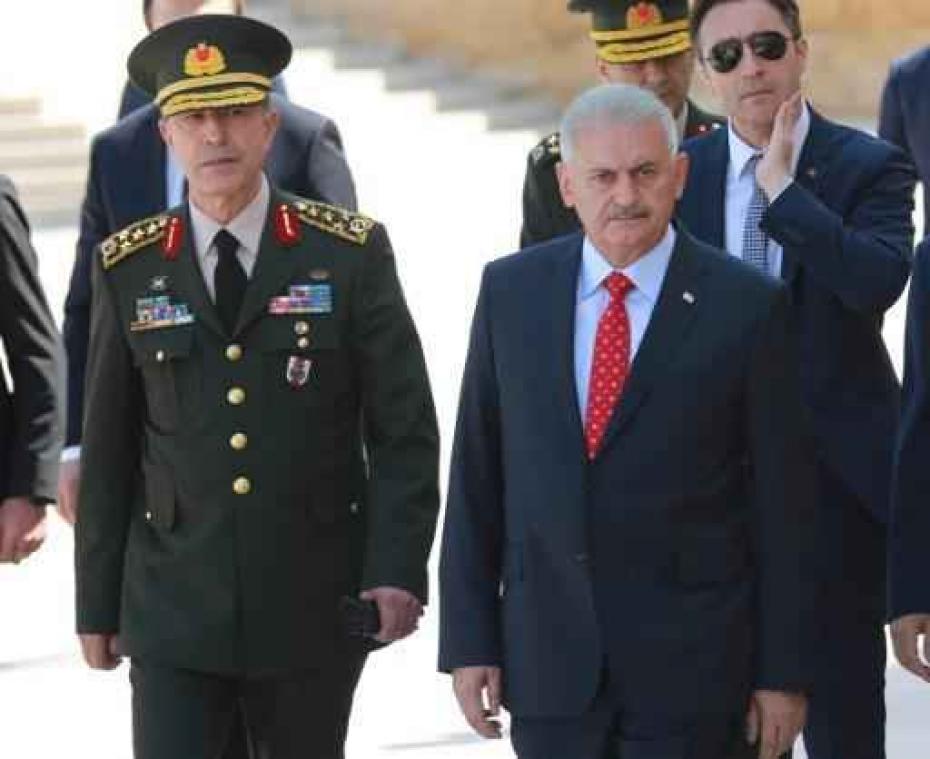 Twee Turkse generaals nemen ontslag na couppoging