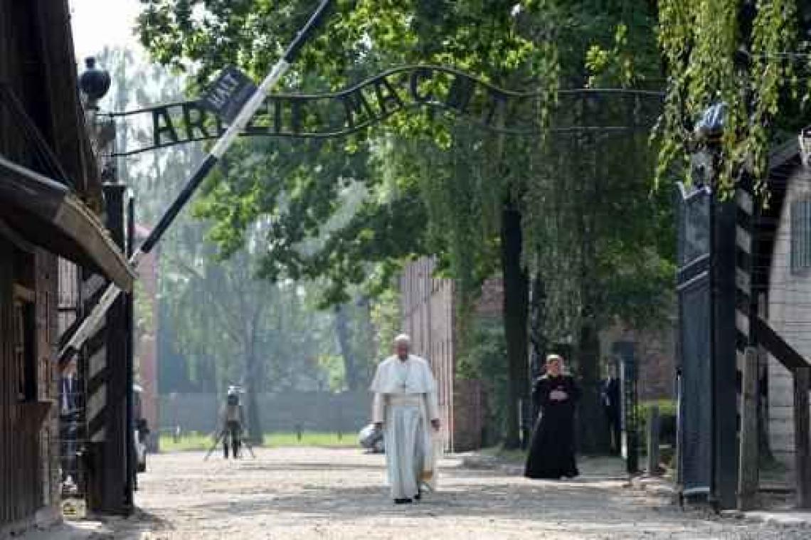 Sereen bezoek van Paus Franciscus aan concentratiekamp Auschwitz