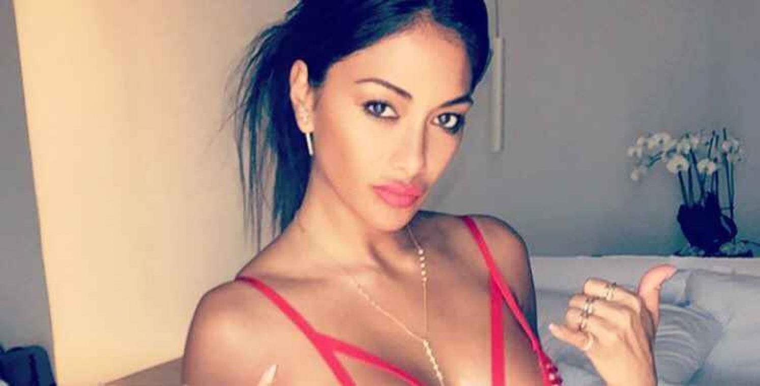 Nicole Scherzinger straalt in Griekenland