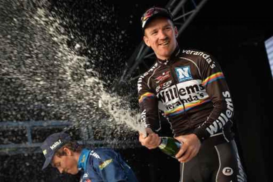 Timothy Dupont sprint ook in tweede etappe sneller dan de rest